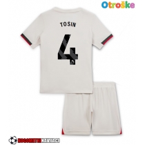 Otroške Nogometnih dresov Chelsea Tosin Adarabioyo #4 Gostujoči 2025-26 Kratki rokavi (+ hlače)